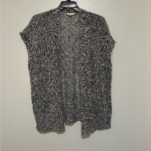 Women's Black and White Knit Sweater